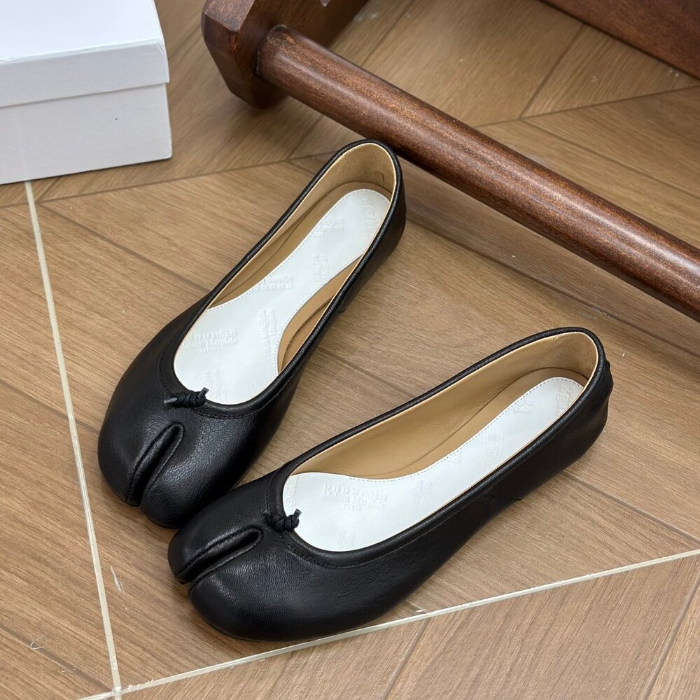 Maison Margiela Tabi Loafer | Black tabi - Picture 7 of 9
